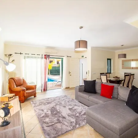 Βίλα Sequeira - Private Pool - Free Wifi - By Bedzy Αλμπουφέιρα