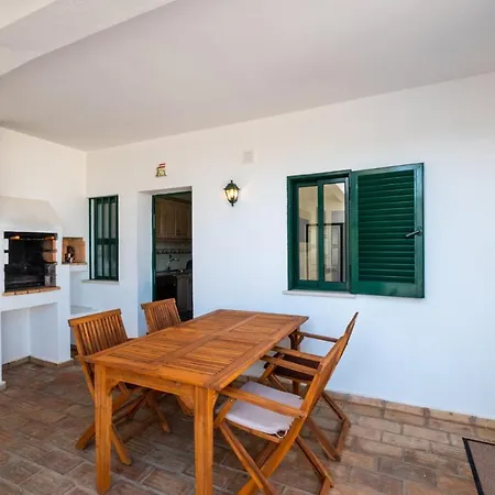 Βίλα Sequeira - Private Pool - Free Wifi - By Bedzy